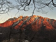 MONTE CASTELLO (croce 1425 – cima 1474 m) da Valpiana di Serina il 26 febbraio 2022 - FOTOGALLERY